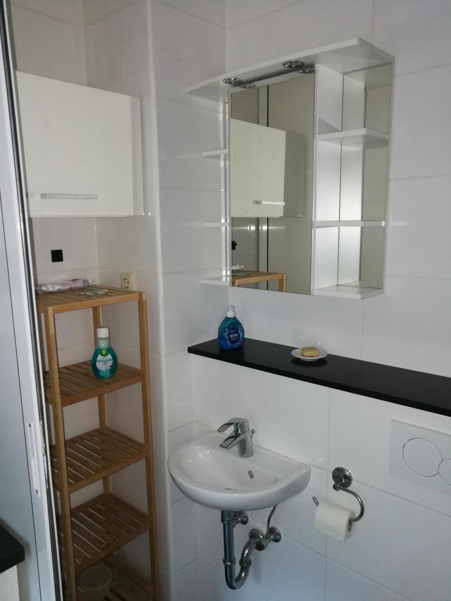 Wohlfuehloase - Zimmer, Appartment - Im Herzen Starnbergs Oda fotoğraf